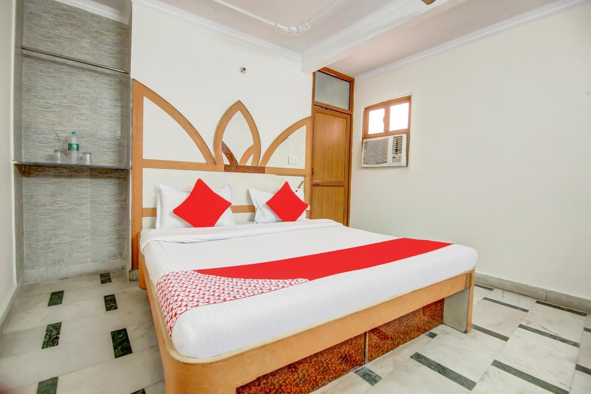 Hotel Neha Inn New Delhi Exterior photo